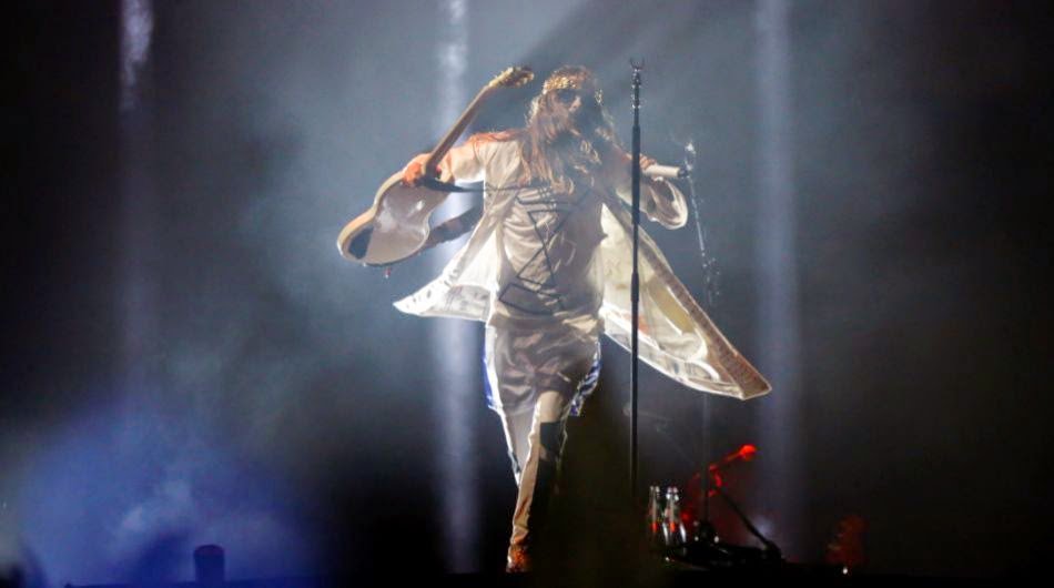 lilyrocku2's tweet photo. @30SECONDSTOMARS My pics #MarsInPeru https://t.co/xQfqEdlyke