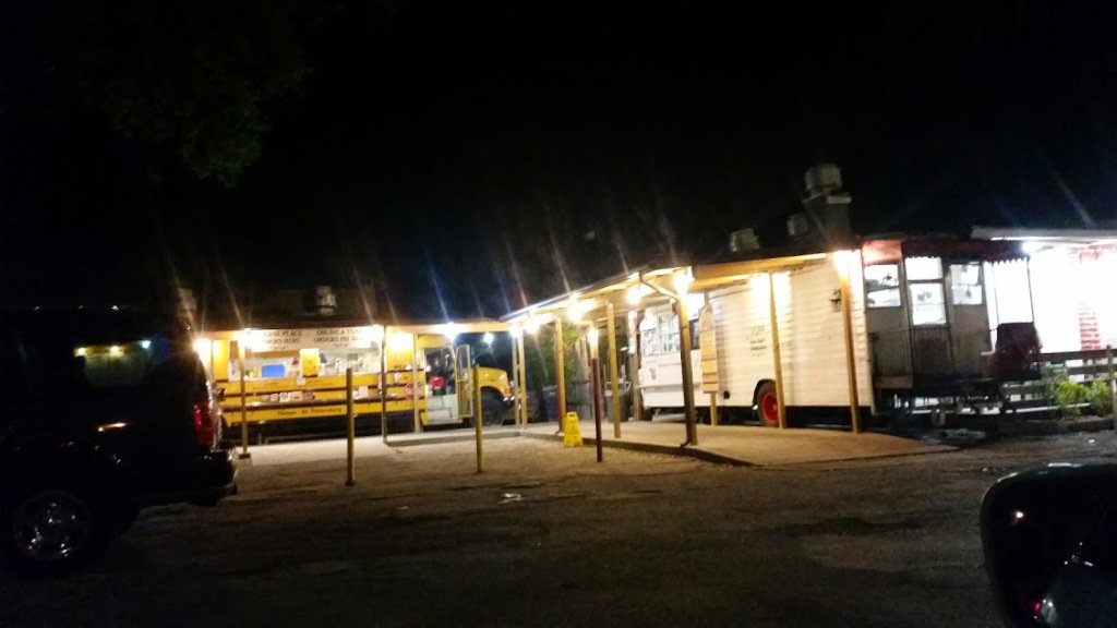 whenintampa's tweet photo. Taco Bus, need I say more? https://t.co/ZX47eLuW0v https://t.co/YB5Fr9aDmX