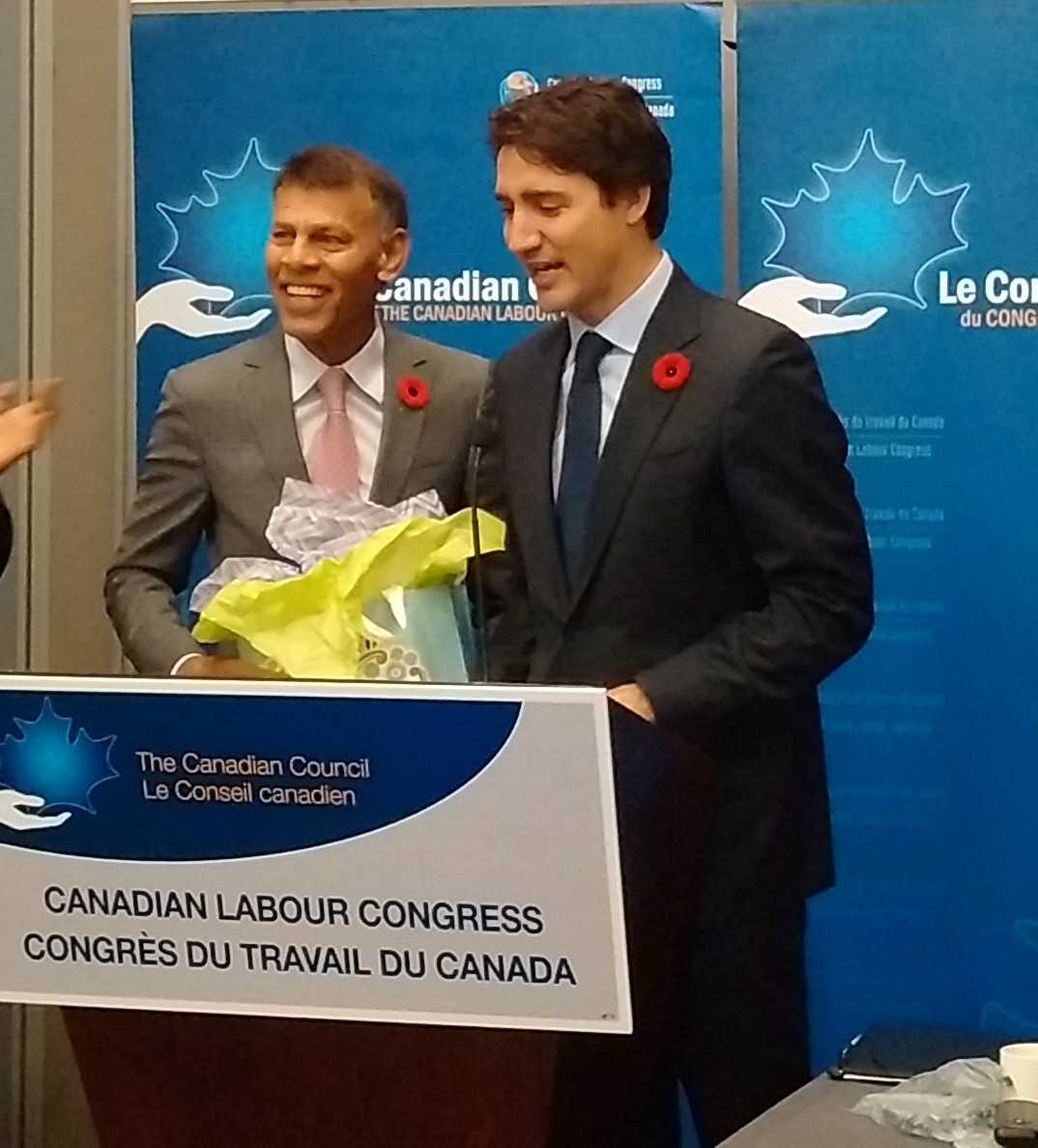 Debi_Daviau's tweet photo. "Don't worry PM, I was also not some of the affiliates first choice". Yussef gives books on labour #canlab https://t.co/7qFTY3SDW7