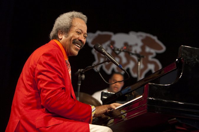 experienceNOLA's tweet photo. Your spirit will live on through your amazing music! Thanks, Allen! https://t.co/vMKwg0o5VA https://t.co/32J9Dd98oP
