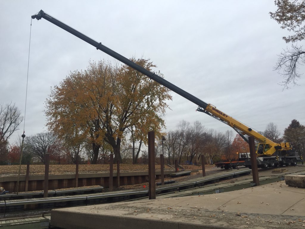 RiverfrontRecap's tweet photo. So long, docks. See you next spring. #ctriverfront #hartfordhasit https://t.co/Ml5whs2F8K