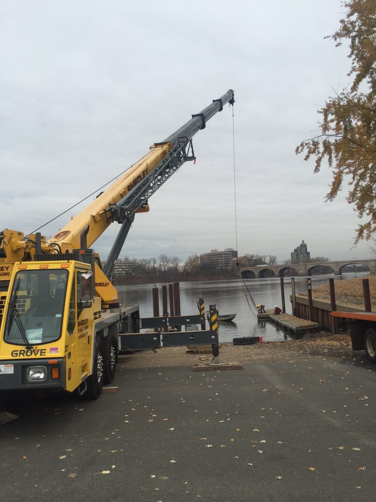 RiverfrontRecap's tweet photo. So long, docks. See you next spring. #ctriverfront #hartfordhasit https://t.co/Ml5whs2F8K