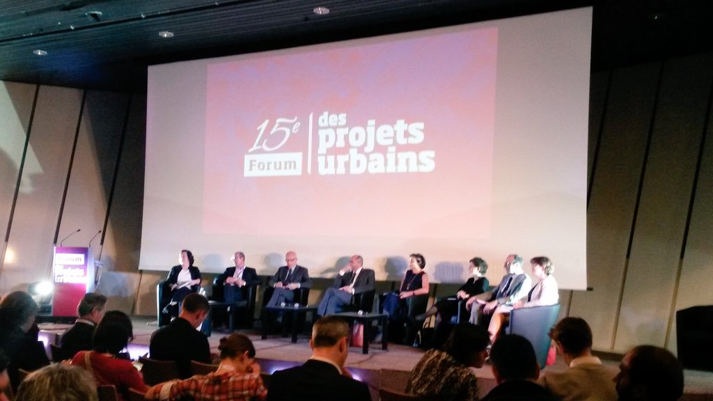Sequano_alv's tweet photo. #FPU2015 pour finir cette journée venez à la séance plénière sur le dialogue public-privé en salle maillot https://t.co/jqHsDDvBy4