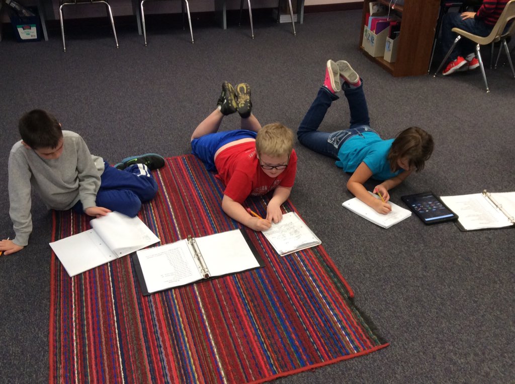 MissA_OES's tweet photo. These three are done with their activity and are hard at work on an NFL challenge! #NeverFinishedLearning https://t.co/IzWIjWXpEE