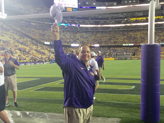 Happy 62nd birthday to head football coach Les Miles. 