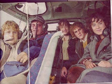 MOVIEMEMORlES's tweet photo. Rare LOTR Behind the Scenes 😛😁😜 https://t.co/R7No7th4is