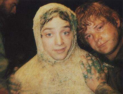 MOVIEMEMORlES's tweet photo. Rare LOTR Behind the Scenes 😛😁😜 https://t.co/R7No7th4is