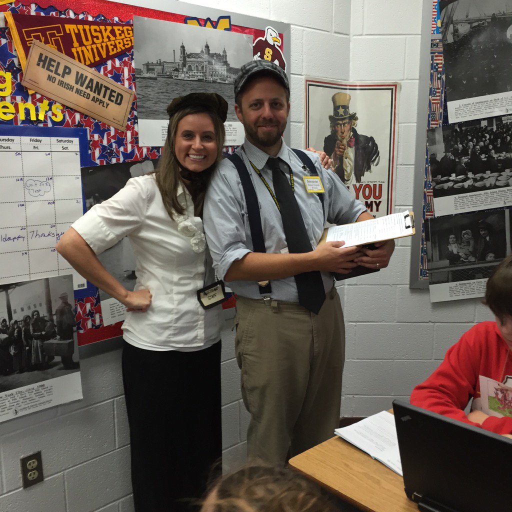 ClukeyColleen's tweet photo. Ellis Island at @Landstownms!!!!!thanks Herr Philips for getting your German students involved @LMSDeutsch https://t.co/jFeTVU7DuU