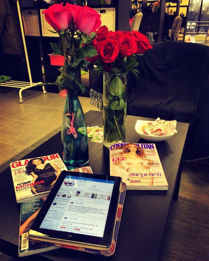 instaYaroslavl's tweet image. Я люблю свою работу, я приду сюда в субботу😆😜 #работавудовольствие #лучшаястудияярославля#… ift.tt/1L8k6Mk