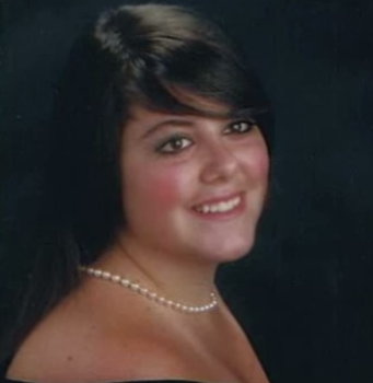 end_dd's tweet photo. Killed 7 yrs ago today by a #textingdriver. Honoring the life of Allie Augello.https://t.co/JFhrcfkWfO  @allies_dad https://t.co/ZSjNyyVYYE