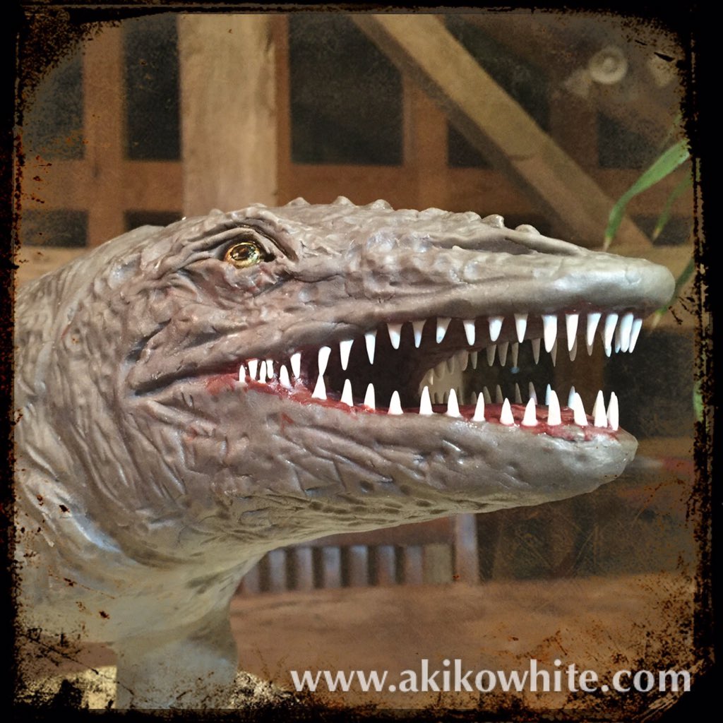 akikowhite's tweet photo. One last post of my #BorrowedTime #mosasaur @BookPeople #mglit #cake #cakelustration @GLeitichSmith https://t.co/gqPpxjmBRR