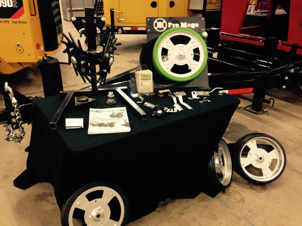 SiekerSales's tweet photo. Wichita Farm & Ranch Show @ProMags @GroffAg @BurchlandMfg #Hitchdoc #ThePerfectTreeSaw https://t.co/iNIX6Lgu5V https://t.co/HipJuxytCs