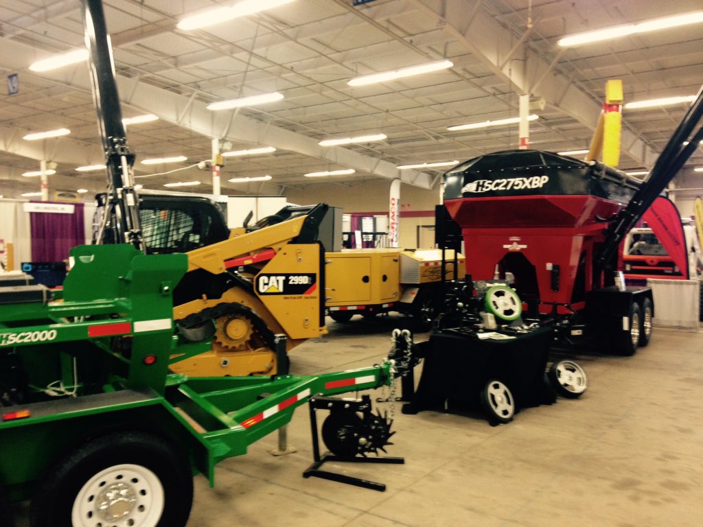 SiekerSales's tweet photo. Wichita Farm & Ranch Show @ProMags @GroffAg @BurchlandMfg #Hitchdoc #ThePerfectTreeSaw https://t.co/iNIX6Lgu5V https://t.co/HipJuxytCs