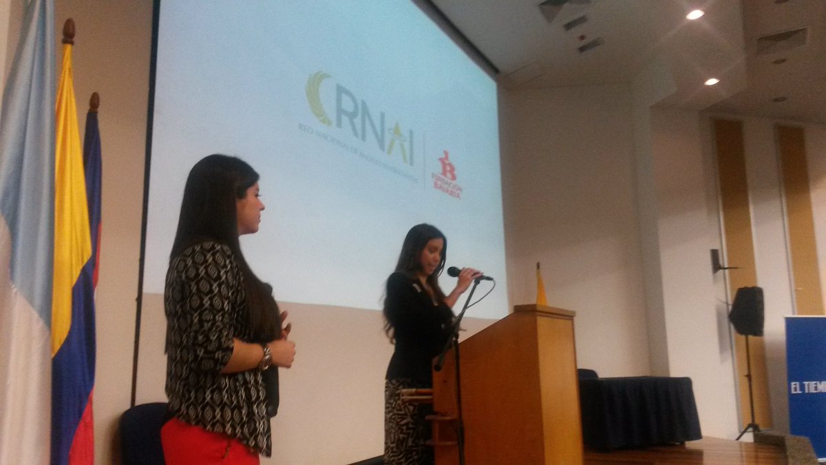 anitafierro's tweet photo. Presentación de la #RNAI en el #DíaDelAdministradorJaveriano @javerianacali @AdmonPujCali @FundBavaria https://t.co/gqwITjuMw2