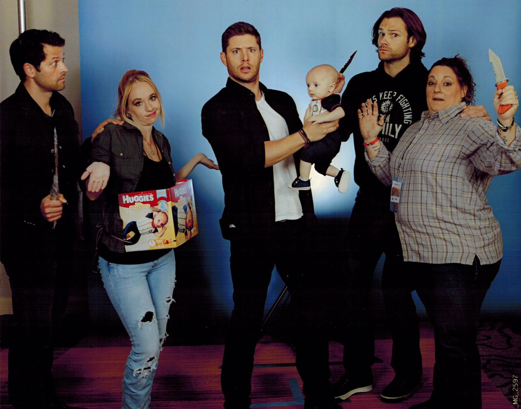 auroradream1's tweet photo. Not sure how you can not love these guys!!! #Dencon #DenverCon2015 #DenverCon #Supernatural #SPNFamiIly https://t.co/GGwXNc14vg