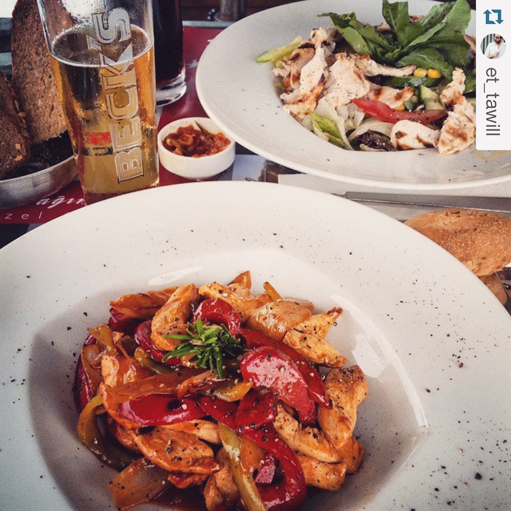 literaistanbul's tweet photo. #Literarestaurant 'ta iyi yemek, kaliteli servis ve pahabilmez #tarihiyarımada manzarası standarttır https://t.co/BrGqWE7zVF