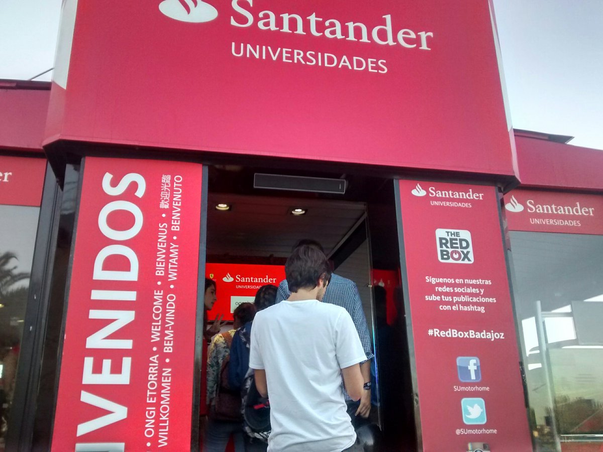 Ringo__sg's tweet photo. A punto de entrar en el #redboxbadajoz de @SUmotorhome https://t.co/jrx0rmMD30