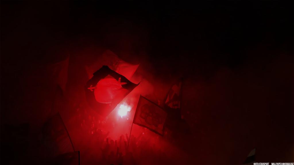 EstrellaRoja993's tweet photo. Nije nebo, ali je crveno... #NotSunset https://t.co/1BAhqycsGP