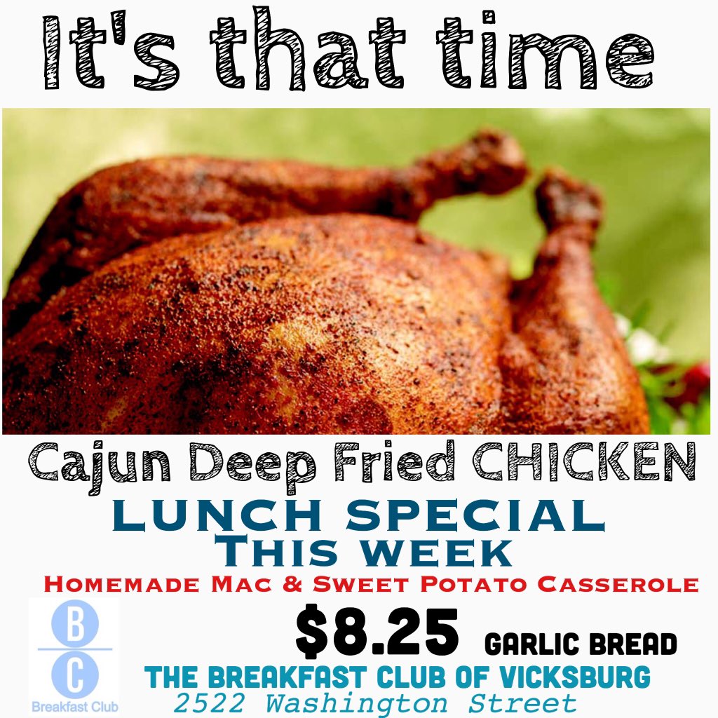 breakfast39180's tweet photo. Deep fried chicken and turkey. 'Tis the season! https://t.co/NAni7xKInh