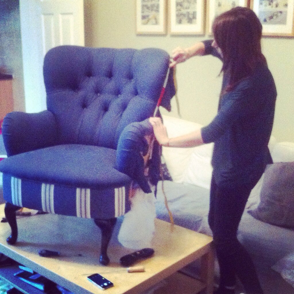 Here's <a href="/lauramalcs/">laura malcolm</a> doing her first commission with Faith in Fabric. #upholstery #manchester <a href="/_makersmarket/">Makers Market</a>