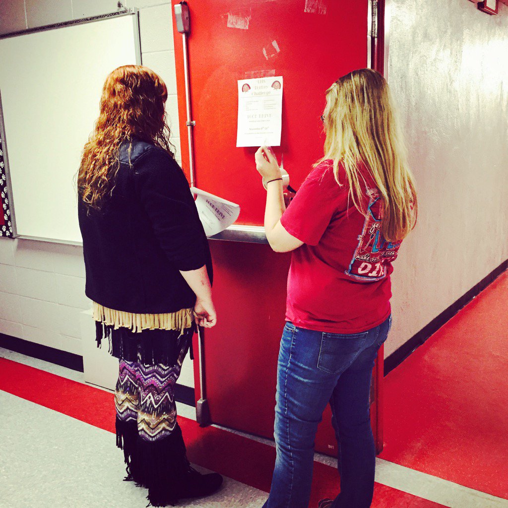 TuckermanFBLA's tweet photo. Posting flyers for the Turkey Challenge Food Drive. Bring items today! #connectchallenge @arkansas_fbla https://t.co/FptZbK89Y6