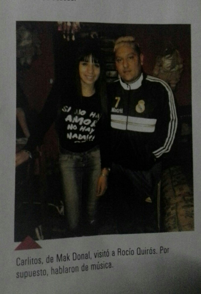 CarlitosCmd's tweet photo. Fotito con rocío Quirós. En la casa de ella compartiendo una cena. En familia https://t.co/c64zk08d2d