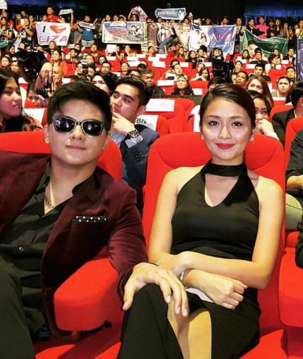 unfilteredcolor's tweet photo. Just cause di ko masyado natitigan to knina coz of too much excitement, nanamnamin ko muna ngayon.💙 #PSYSabog https://t.co/BIbKTloojA