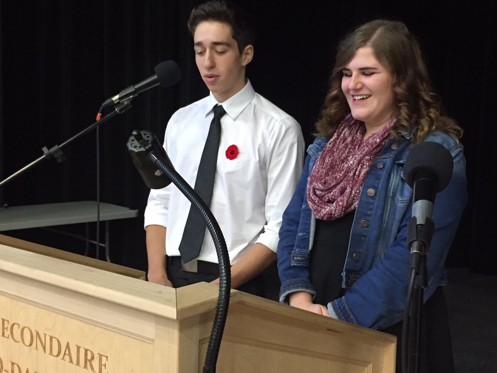 sue_viamonde's tweet photo. Ensemble mettons #FinALintimidation ! @Take_ThePledge #ONfr @CSViamonde @ESLeCaron @CTVBarrieNews @snapdBarrie https://t.co/ohLObcR4Dp