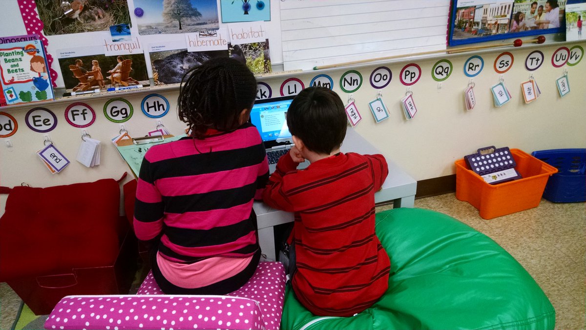 Laura Compton tweet media