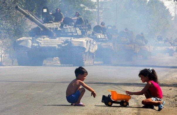 quepasalin's tweet photo. Si hay alguno pensando en sacar los tanques a la calle ... Conmigo no contéis 
#Cataluña 
#España https://t.co/NU0OX6RDrb