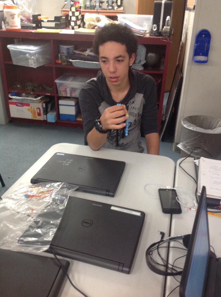DBEXCEL_SCIENCE's tweet photo. #dbescience enrichment activities. Recreating Cell Cycle https://t.co/uyIHc9OMzR