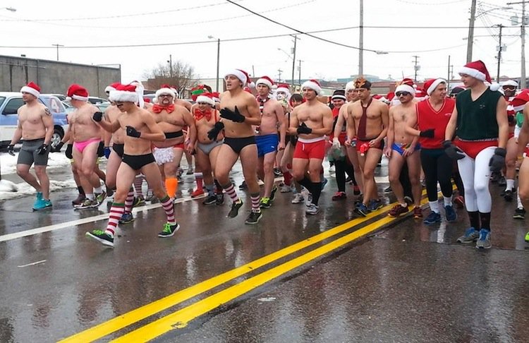 FitColumbus's tweet photo. Looking for a run? Strip down &amp; take on @diabetesohio's Santa Speedo Dash! https://t.co/N06FWN9v5c