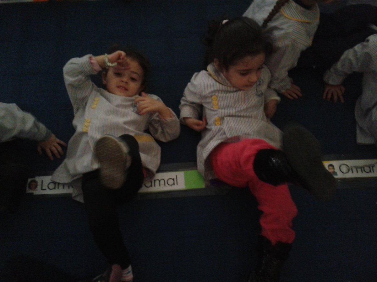 mimikayello's tweet photo. #KG1"C" learners #Enjoying an hour of  Relaxation #P.E. #Push Up  #Having Fun https://t.co/ZYN5Efymb2