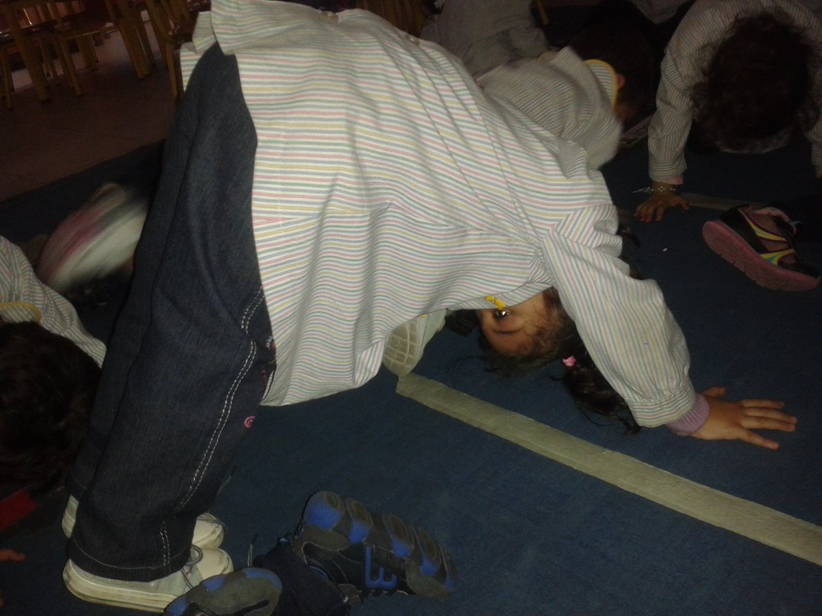 mimikayello's tweet photo. #KG1"C" learners #Enjoying an hour of  Relaxation #P.E. #Push Up  #Having Fun https://t.co/ZYN5Efymb2