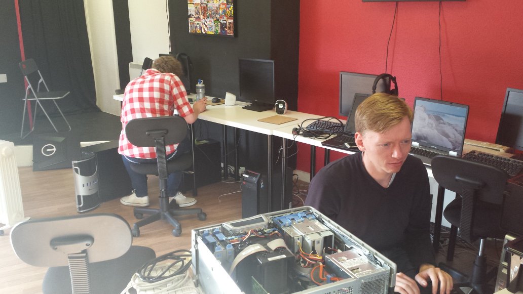 SilenceBreakers's tweet photo. Volunteers Reuben & Andrey hard at work making tech fit for purpose here at #SBmHub! #reuse #Linux #SheffieldIsSuper https://t.co/94Q5uIktyI