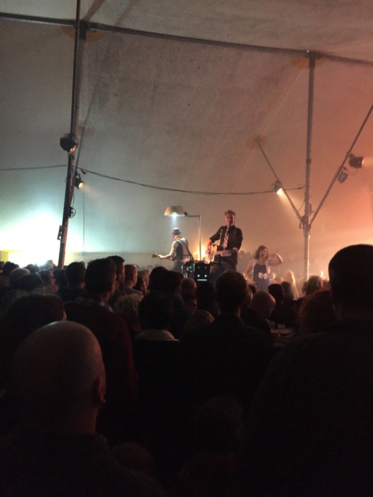 DimiTops's tweet image. Party with great friends and great music at Hololool in zonhoven!