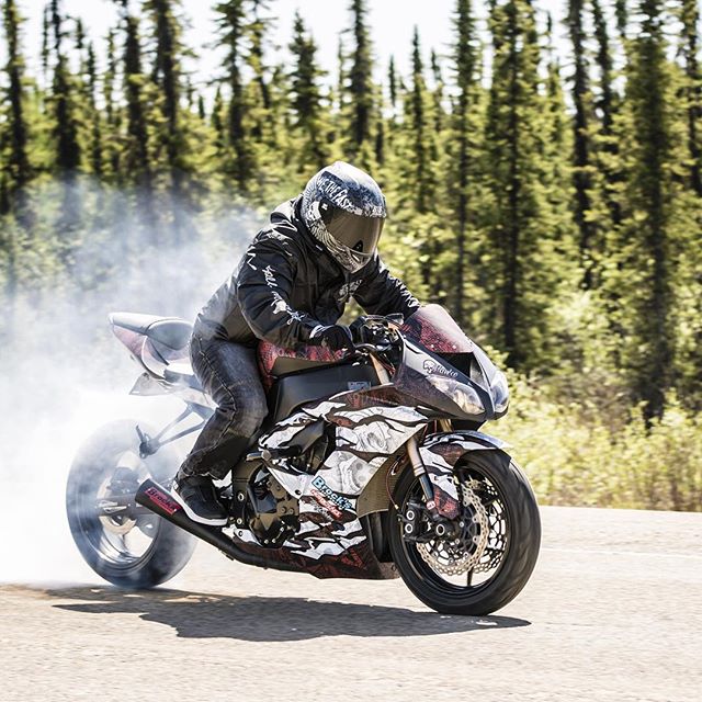 SSGear's tweet photo. Ryan Hawco rippin' it. All day son. #TireBurnTuesday #WeTheFast #SSgear https://t.co/NKcyzPPQzm