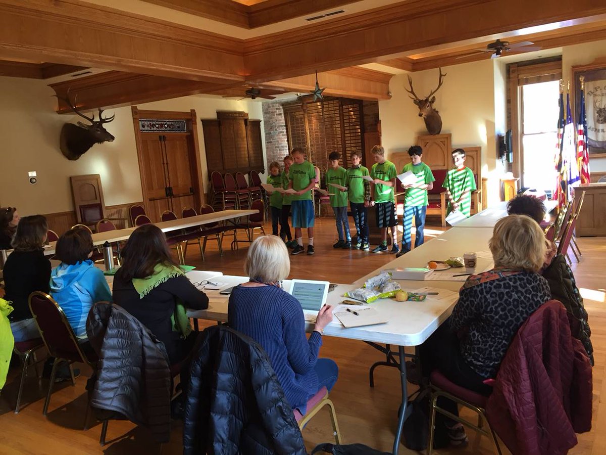 AspenSchoolDist's tweet photo. Our TRASH TREK teams are busy practicing! @firstlegoleague #2015Challenge #trash #recycling #robotics #teamwork https://t.co/1Dw7m2CBQe