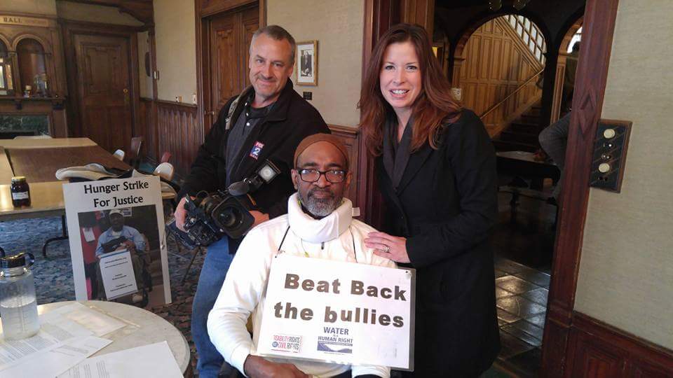 DivineSpeech's tweet image. #BeatBackTheBullies and #HungerStrikeForJustice tonight on Fox2,  intro teaser at 5pm, full story at 6pm.