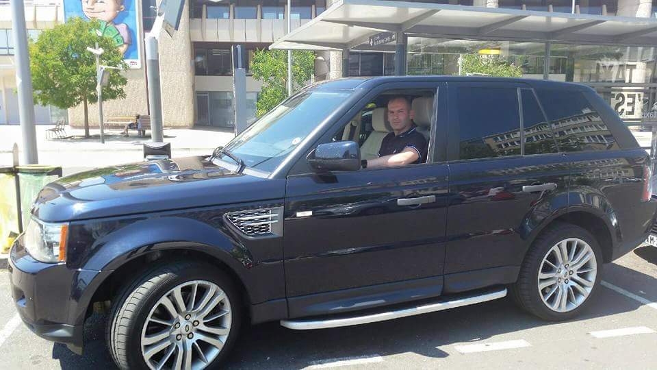 chauffeur_pro's tweet photo. #chauffeur #chauffeurprive un métier, une passion https://t.co/XwgeA655LY