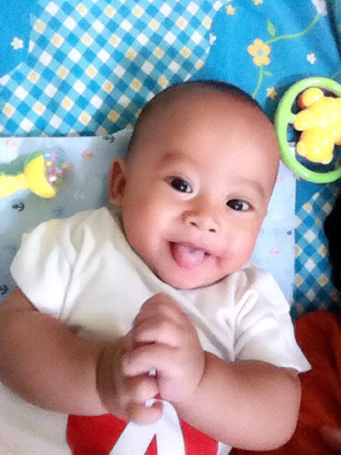 mrezanl's tweet photo. Weeee, tante kangen ya sama alif?? #ngeledek https://t.co/YpNcBQvHGJ