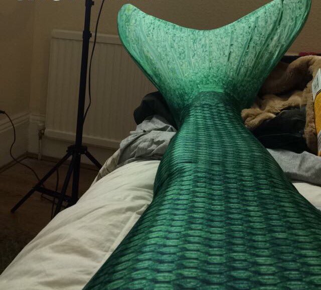 MissAlexaJ's tweet photo. Quite possibly the BEST present I have ever opened. @Maisie_Williams lets me be the freak that I am. #Transmermaid🐚🐬 https://t.co/hv556ZRvqn