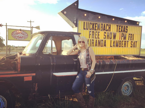 Happy Birthday, Miranda Lambert ! 