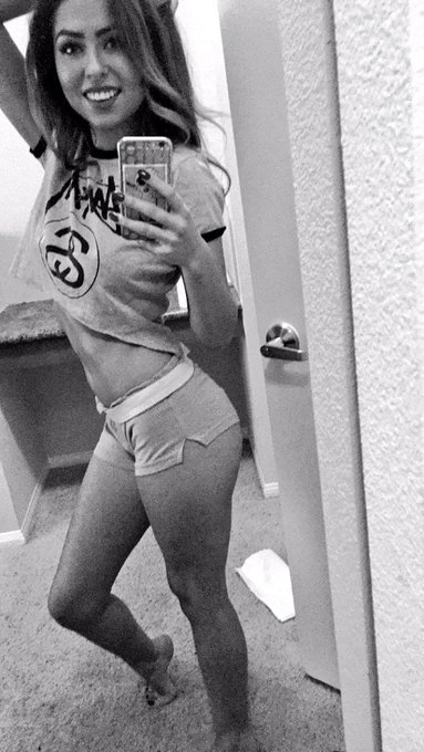 Happy #TeaseTuesday 😈 https://t.co/yQrFN18olN<a href="/tag/teasetuesday"class="tags">#TeaseTuesday</a>