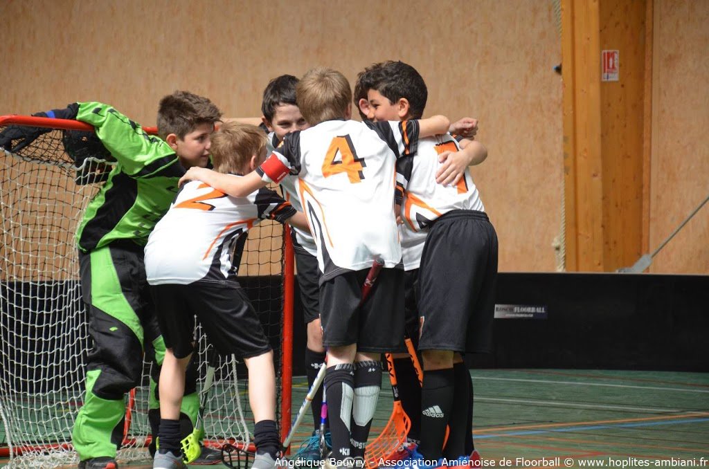 La FFFL recrute ! Tu as envie de t'investir pour ton sport ? c'est par là =>  floorball.fr/Postes-en-conc… #floorball