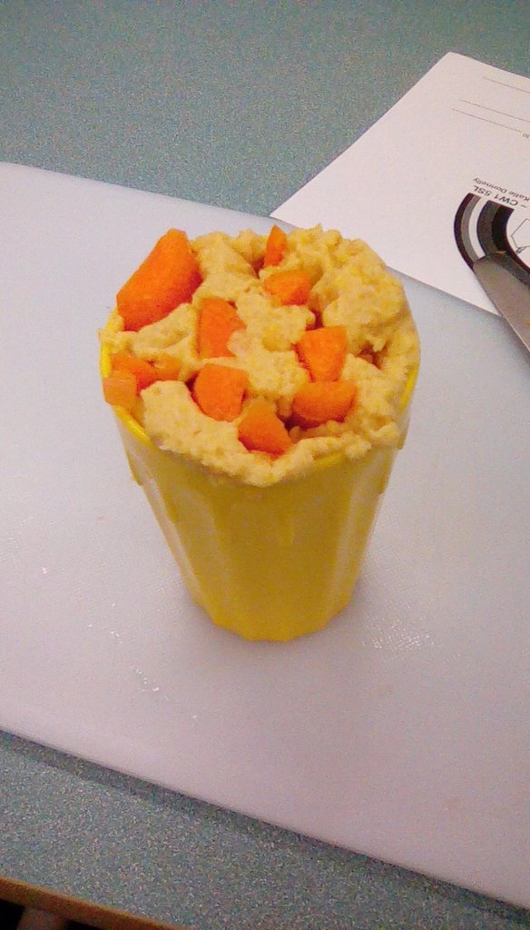 HPSLetsGetCook's tweet photo. Fab cooking club last tonight with some delicious houmous which was made by the children! Well done everyone. https://t.co/s6gYclx3A0