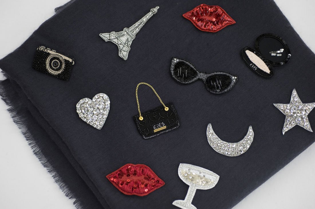VogueFrance's tweet photo. La collection Eres x Lesage, ou comment personnaliserdes accessoires  avec des écussons https://t.co/o6DQM0yXPv https://t.co/8kRSvhpvUe