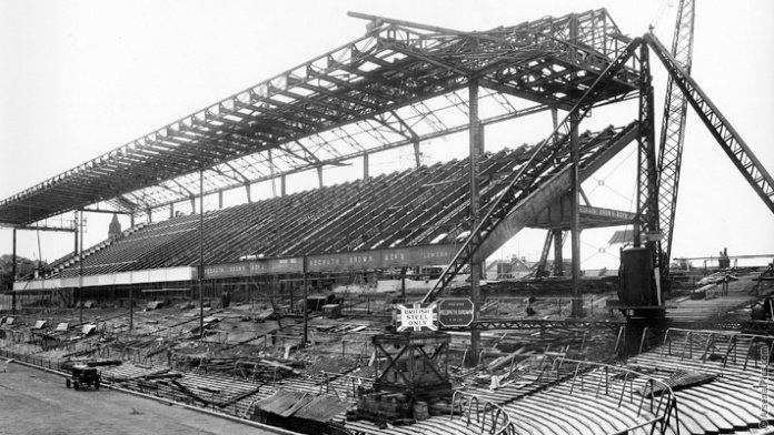 arsenalrewind's tweet photo. The East Stand at Highbury under construction in 1936 #Arsenal https://t.co/HfLPyuOMPj