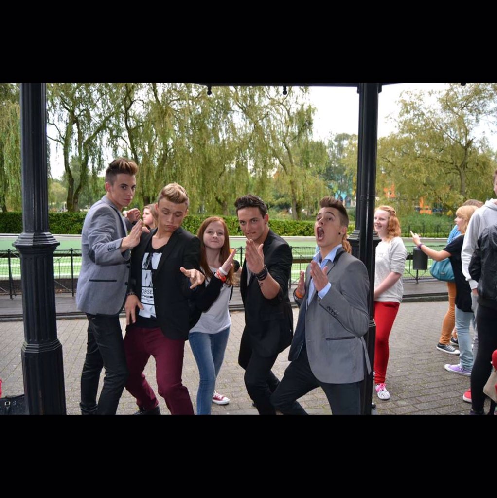 jolien_schepers's tweet photo. tonight 7 pm @VTMNIEUWS @BoycodeMusic all around the world #OurBelgianProud #BoycodeVtm #BoycodeChina https://t.co/H0rXaNmnQA