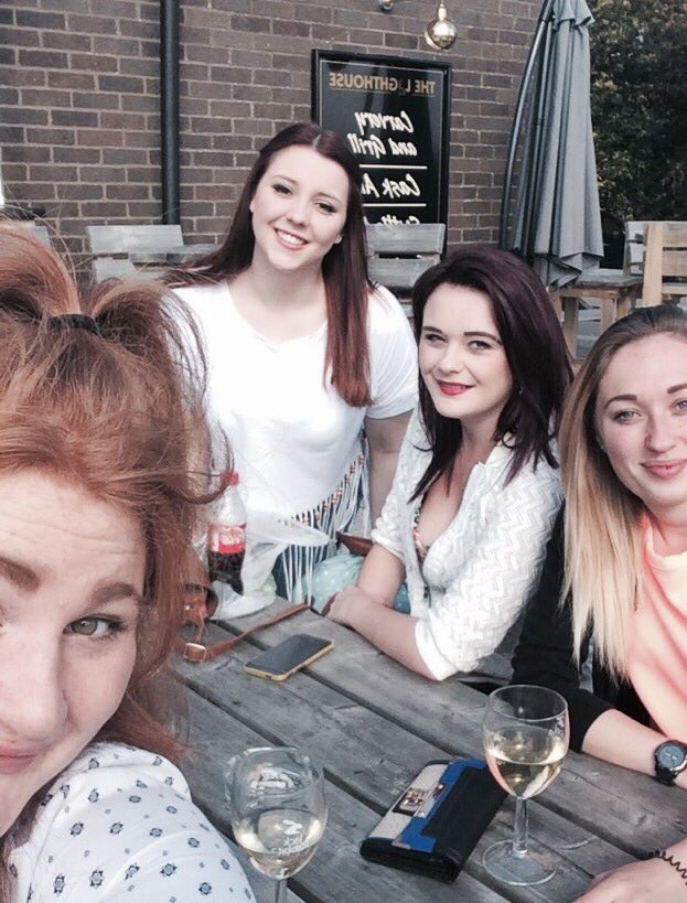 danievans2's tweet photo. Missing these girls so much ❤️❤️❤️❤️ https://t.co/DTw9zpOEiW